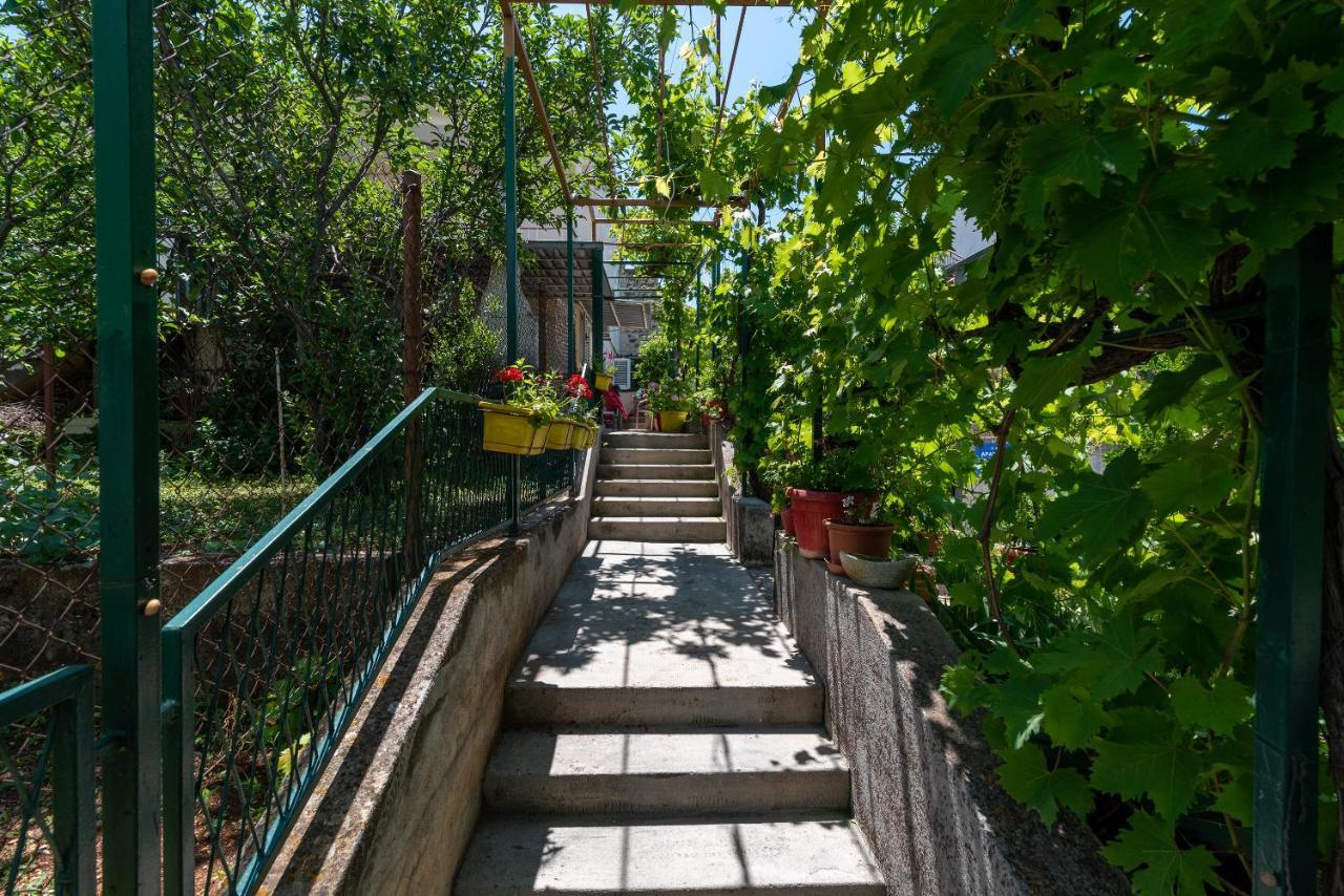 Apartment Hrabar Longo Trogir Bagian luar foto