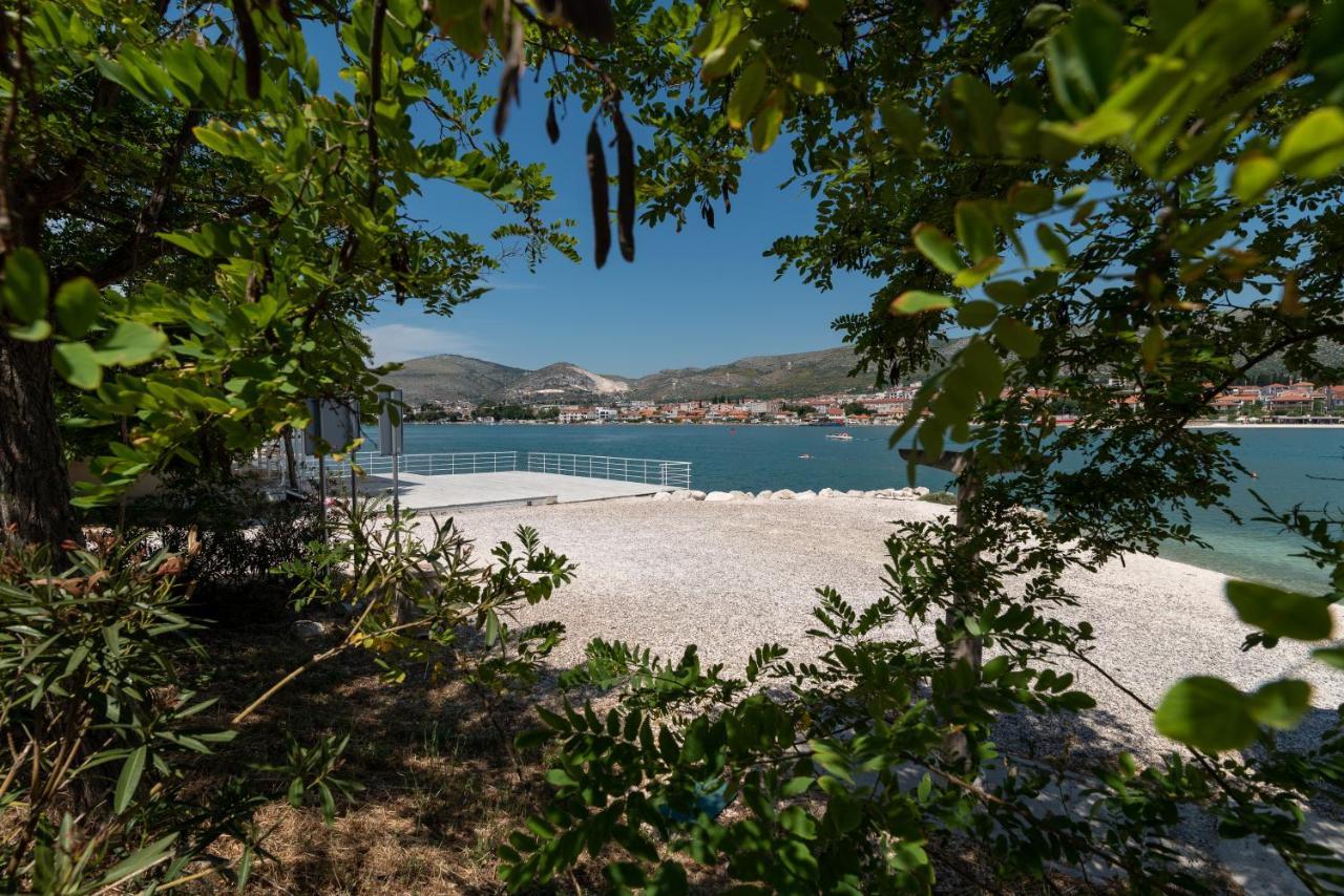 Apartment Hrabar Longo Trogir Bagian luar foto